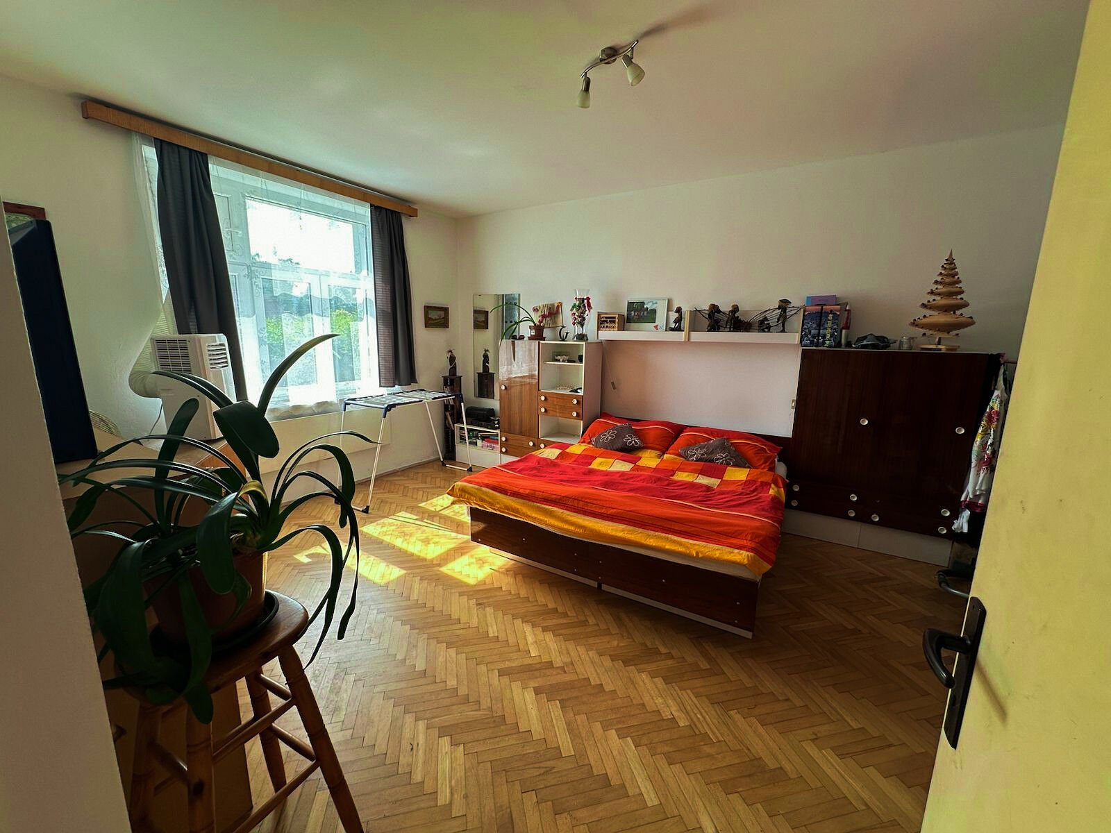 Rodinný dům 3+1 po kompletní rekonstrukci, bazén, pergola s venkovní kuchyní, Blatná