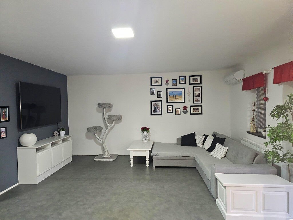 Pronájem mezonetového bytu 4+kk, 172 m², Police nad Metují
