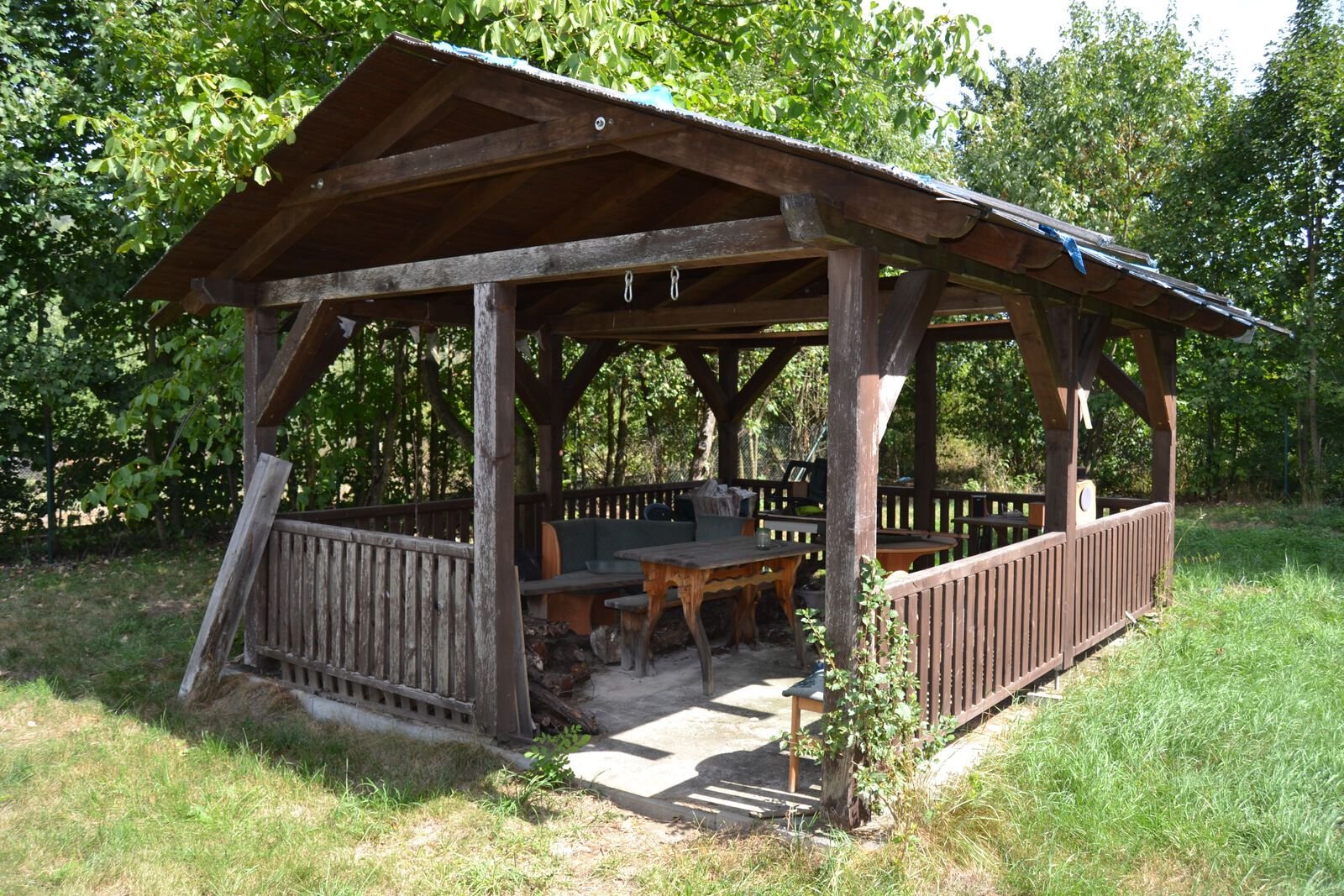 Prodej rodinného domu 7+2 s pozemkem 1 395 m², Halenkov